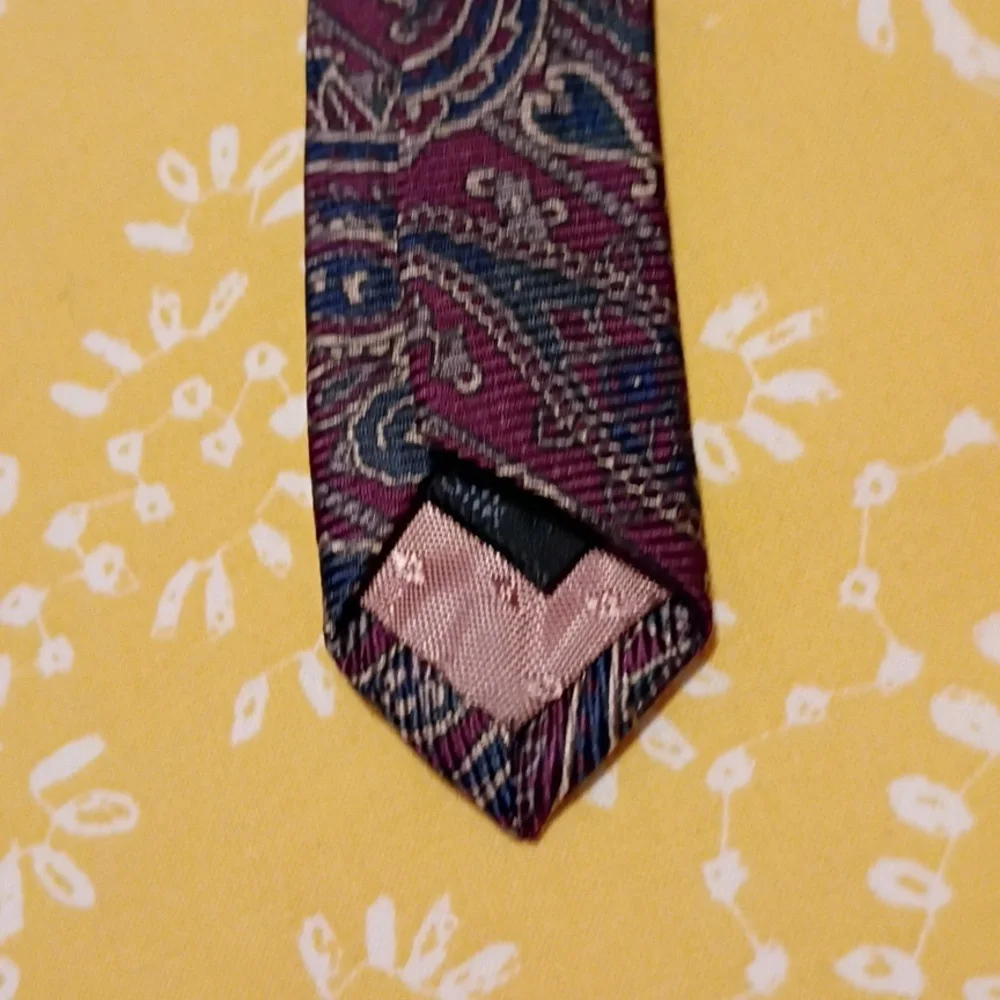 Vintage Don Loper Of Beverly Hills Necktie